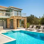 Afrodite Luxury Svoronata