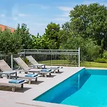 Afrodite Luxury Villa Svoronata